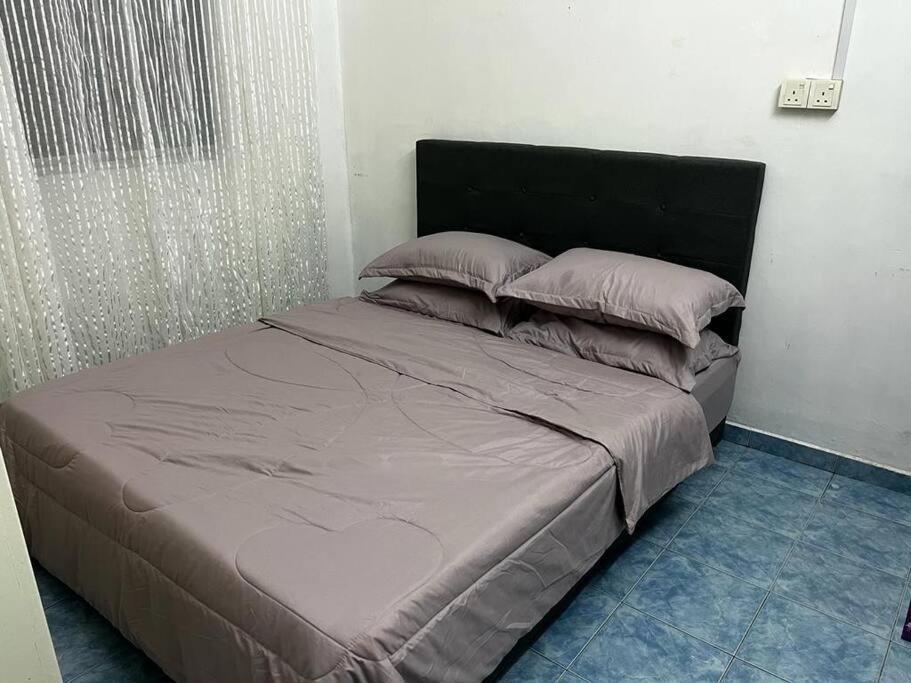 Manjung Modern + Cozy Terrace Home Lumut Exterior photo